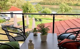 Drive Point Hotel
